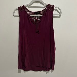 Banana Republic Geo Lace maroon Top Size XS